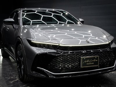 TOYOTA CROWN CROSSOVER - 3