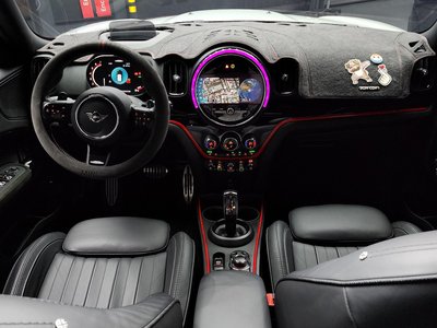 MINI COUNTRYMAN - 5