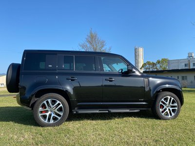 LAND ROVER DEFENDER - 2