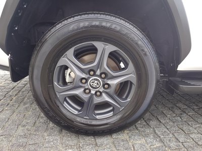 TOYOTA LAND CRUISER 300 - 8