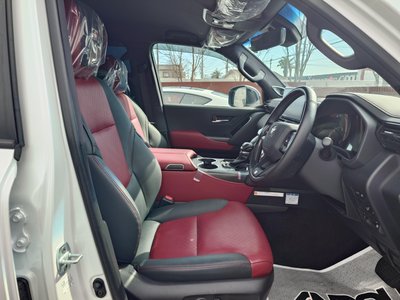 TOYOTA LAND CRUISER 300 - 10