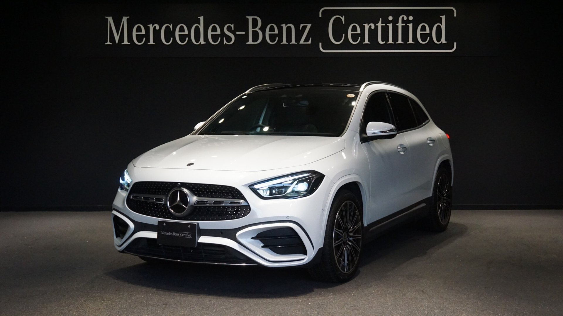 MERCEDES-BENZ GLA - View 1