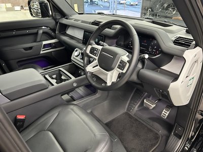 LAND ROVER DEFENDER - 5