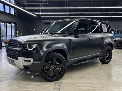 LAND ROVER DEFENDER - 10