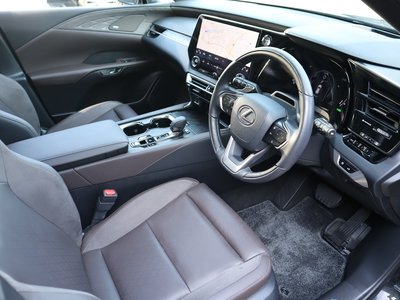 صورة مصغرة 48 لـ 2024 Lexus RX