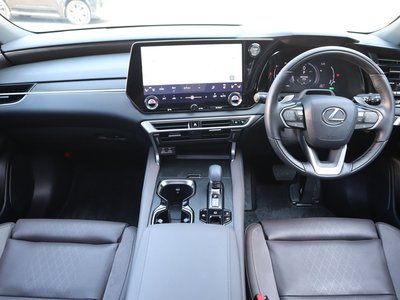 صورة مصغرة 8 لـ 2024 Lexus RX