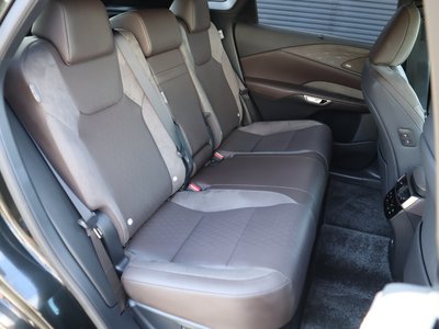 صورة مصغرة 49 لـ 2024 Lexus RX