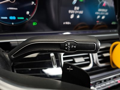 MERCEDES-BENZ GLS - 9