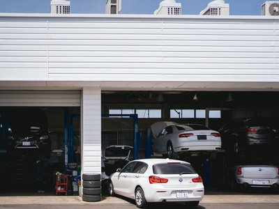 MERCEDES-BENZ E-CLASS - 9