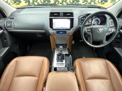 TOYOTA LAND CRUISER PRADO - 2