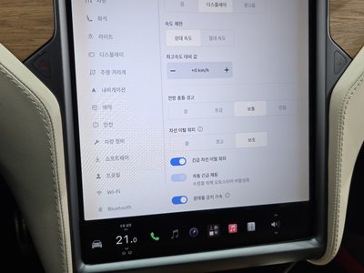 2019 Tesla MODEL X 缩略图 34