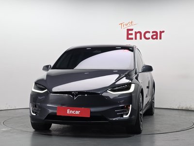 2019 Tesla MODEL X — фото 2