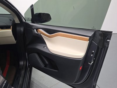 2019 Tesla MODEL X 缩略图 15
