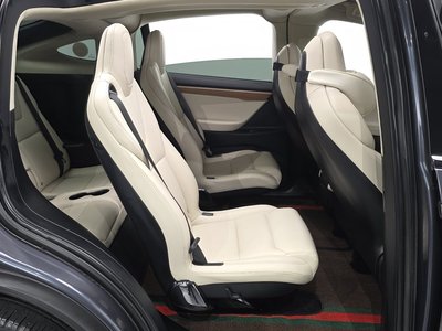 2019 Tesla MODEL X 缩略图 17
