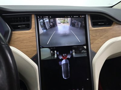 2019 Tesla MODEL X 缩略图 22