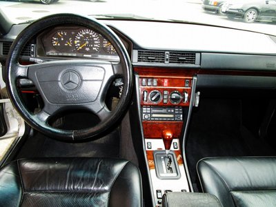 1994 Mercedes-BENZ E-CLASS 缩略图 13
