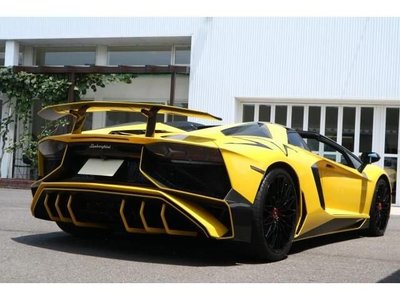 صورة 5 لـ 2016 Lamborghini AVENTADOR