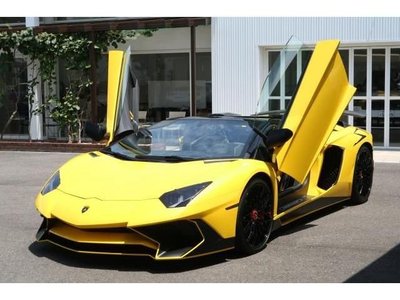 صورة 2 لـ 2016 Lamborghini AVENTADOR