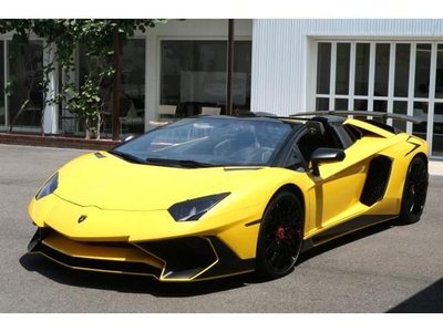 صورة 3 لـ 2016 Lamborghini AVENTADOR
