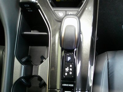 TOYOTA CROWN SPORT - 10