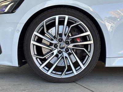 2023 AUDI RS5 — миниатюра 23