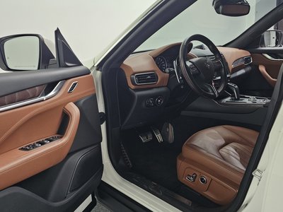 MASERATI LEVANTE - 10