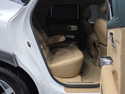 2023 Genesis GV60 — миниатюра 12