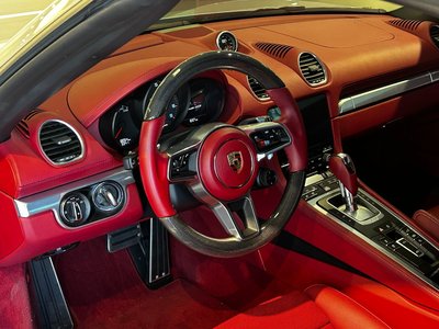 PORSCHE 718 BOXSTER - 5