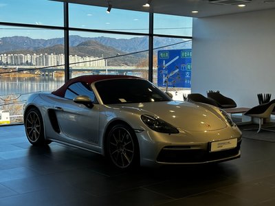 PORSCHE 718 BOXSTER - 3