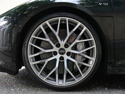 صورة مصغرة 34 لـ 2016 AUDI R8