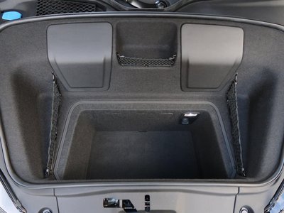 صورة مصغرة 35 لـ 2016 AUDI R8