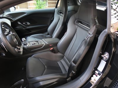 AUDI R8 - 7