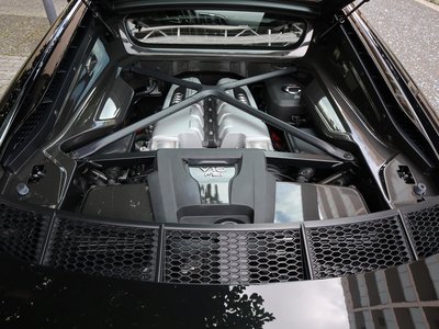 صورة مصغرة 33 لـ 2016 AUDI R8