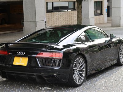 AUDI R8 - 5