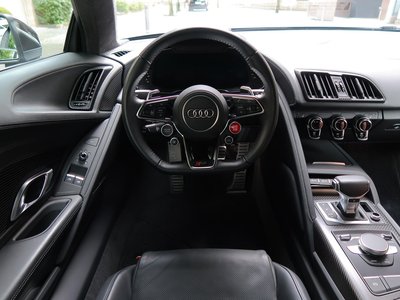 صورة مصغرة 12 لـ 2016 AUDI R8
