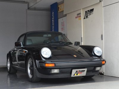 PORSCHE 911 - 1