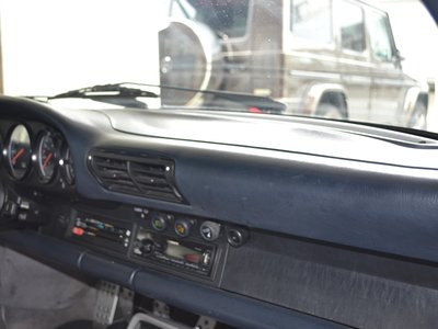 1989 Porsche 911 — миниатюра 14