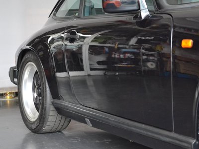 PORSCHE 911 - 6