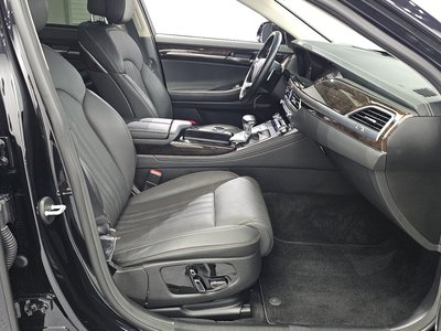 2019 Genesis G90 thumbnail 16