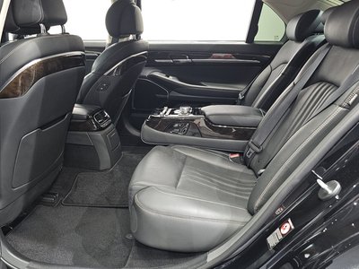 2019 Genesis G90 thumbnail 18