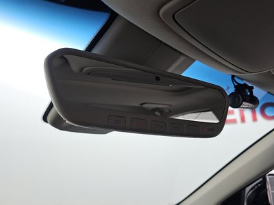 2019 Genesis G90 thumbnail 27