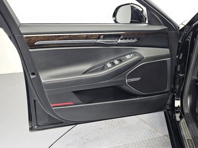 2019 Genesis G90 thumbnail 14
