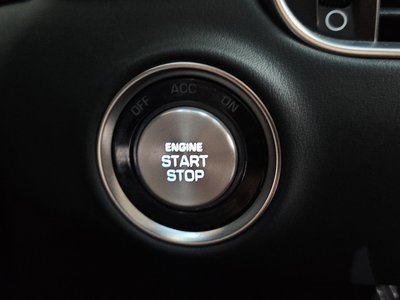 2019 Genesis G90 thumbnail 29