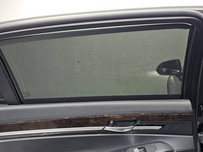 2019 Genesis G90 thumbnail 25