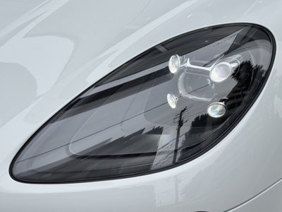 PORSCHE MACAN - 6