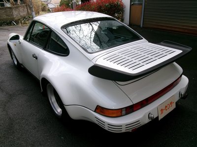 PORSCHE 911 - 7