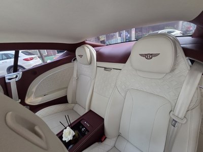 BENTLEY CONTINENTAL - 8