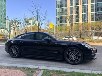 PORSCHE PANAMERA - 7