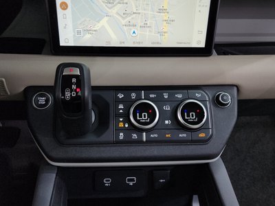 2021 LAND Rover DEFENDER 缩略图 12