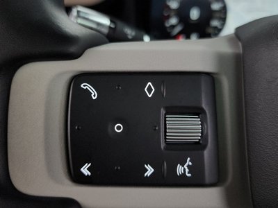 2021 LAND Rover DEFENDER 缩略图 24
